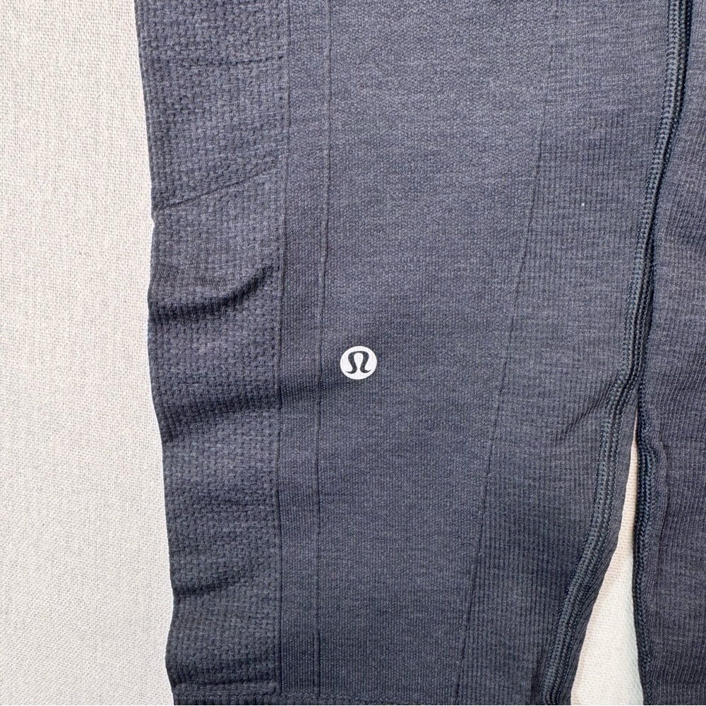 Lululemon Ebb to Street Seamless Ribbed Cuff Pants Womens Size L 8 Gray Tights - Picture 7 of 10